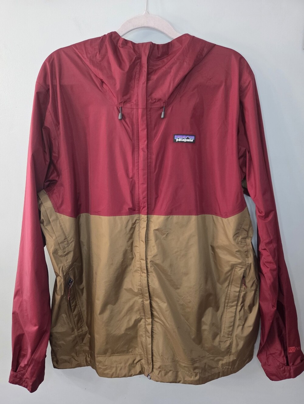 Patagonia Men’s XL Hooded Full Zip Colorblock Rain Coat Jacket Bugundy Brown
